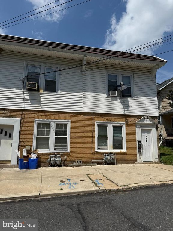 244 S FAIRVIEW AVE, Upper Darby, PA 19082