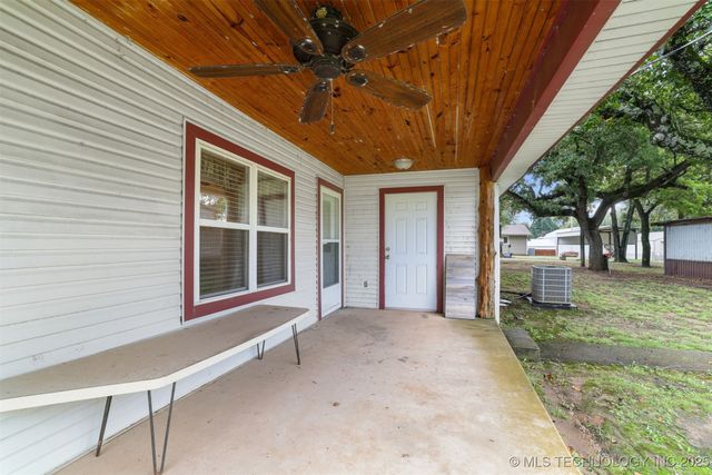 8813 Soldier Creek Road, Kingston, OK 73439