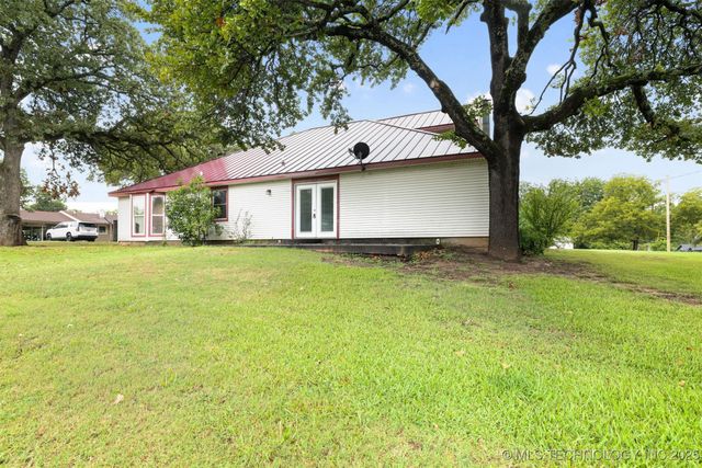 8813 Soldier Creek Road, Kingston, OK 73439