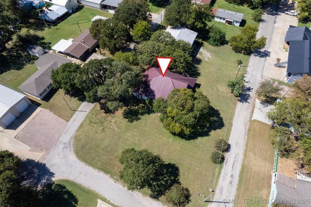 8813 Soldier Creek Road, Kingston, OK 73439