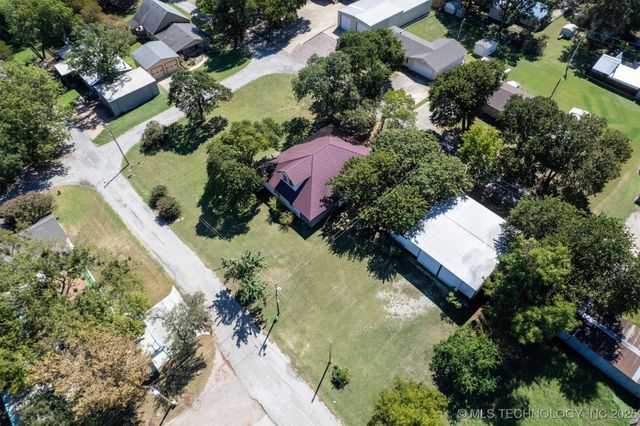 8813 Soldier Creek Road, Kingston, OK 73439