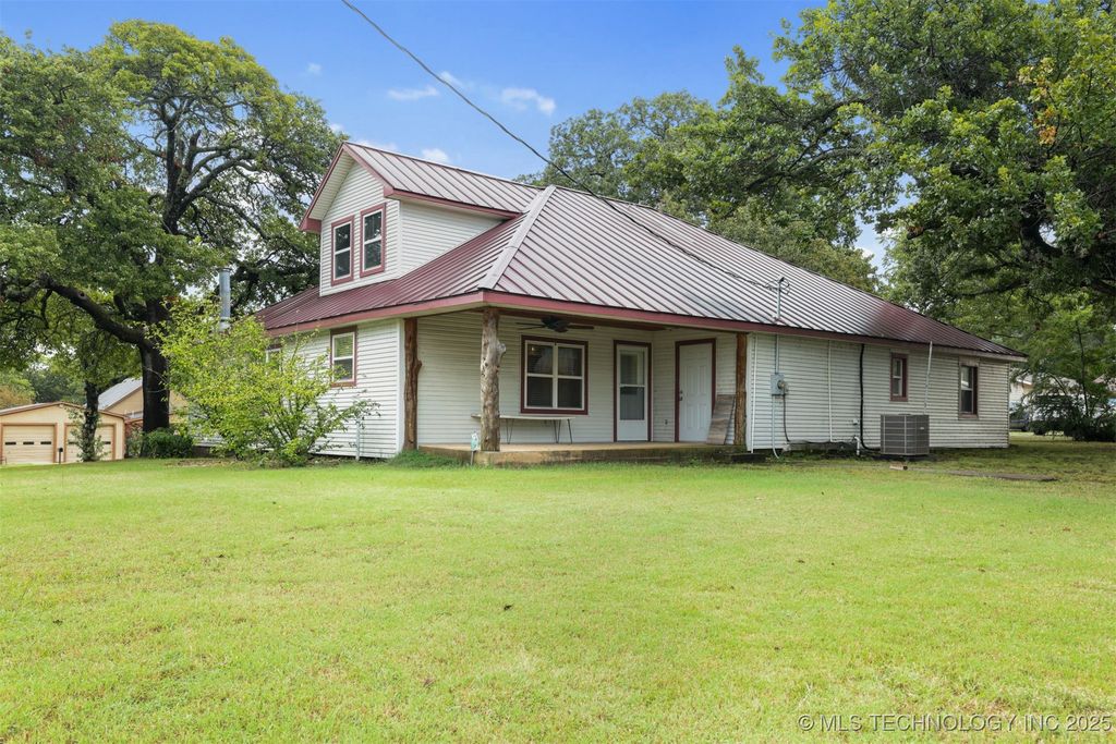 8813 Soldier Creek Road, Kingston, OK 73439