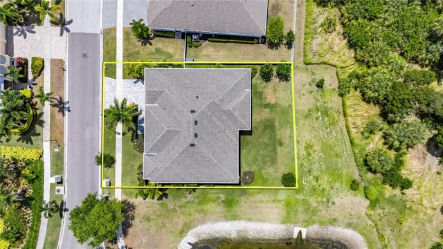 638 MANNS HARBOR DRIVE, Apollo Beach, FL 33572