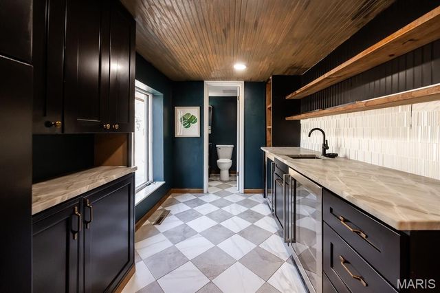 10 Phillips Lane, Shiloh, IL 62221