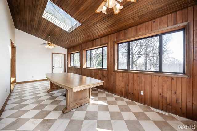 10 Phillips Lane, Shiloh, IL 62221