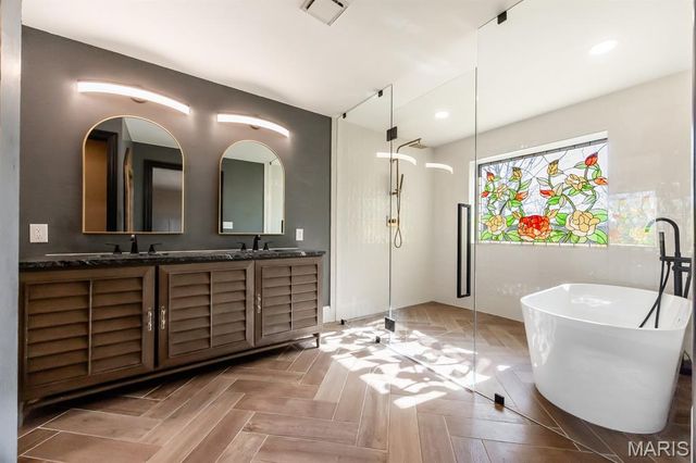 10 Phillips Lane, Shiloh, IL 62221