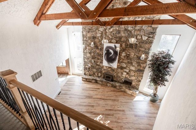 10 Phillips Lane, Shiloh, IL 62221