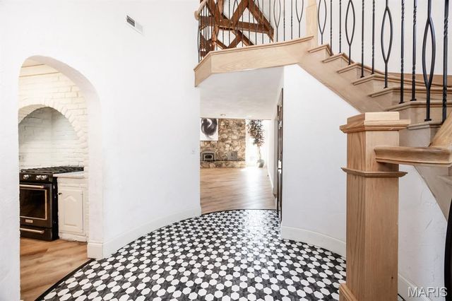 10 Phillips Lane, Shiloh, IL 62221