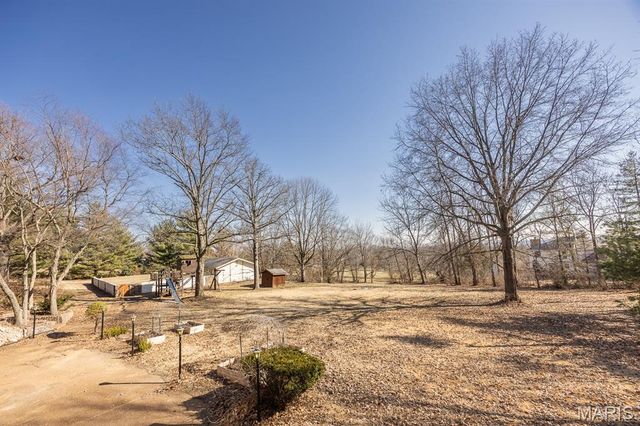 10 Phillips Lane, Shiloh, IL 62221