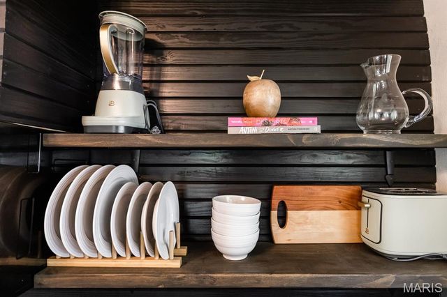 10 Phillips Lane, Shiloh, IL 62221