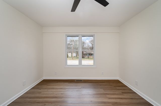 122 Brookside Dr, Hendersonville, TN 37075