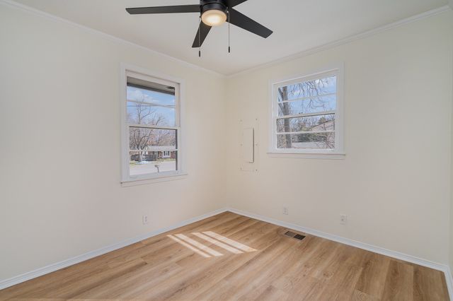 122 Brookside Dr, Hendersonville, TN 37075