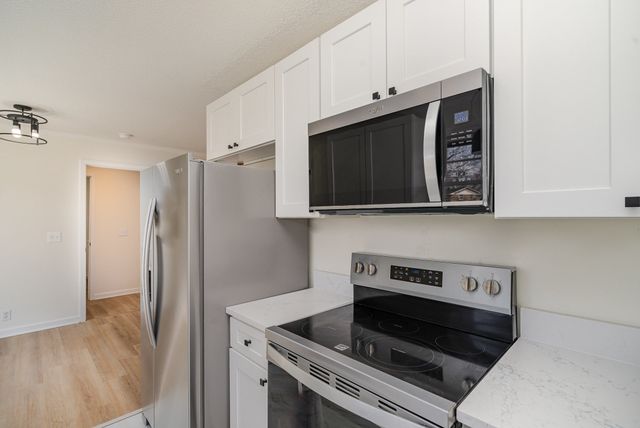 122 Brookside Dr, Hendersonville, TN 37075