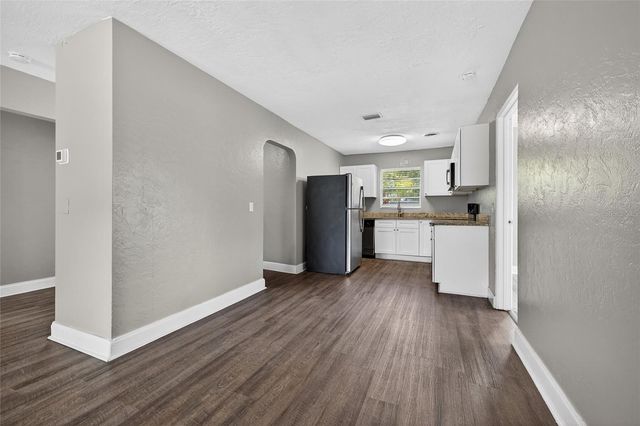 4621 25TH AVENUE S, St Petersburg, FL 33711