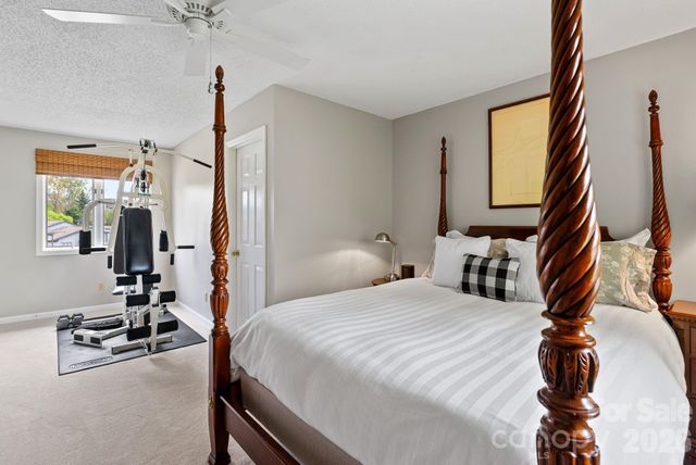 108 Kyfields Drive, Weaverville, NC 28787