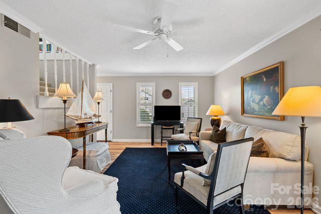 108 Kyfields Drive, Weaverville, NC 28787
