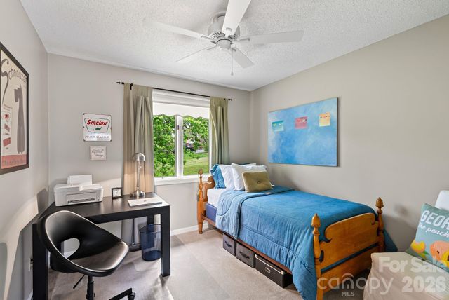 108 Kyfields Drive, Weaverville, NC 28787