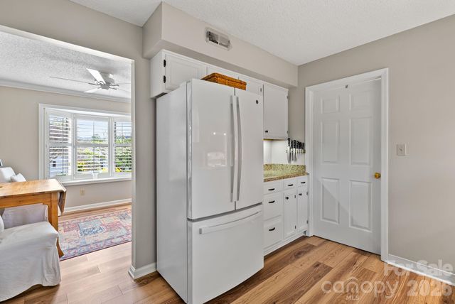 108 Kyfields Drive, Weaverville, NC 28787