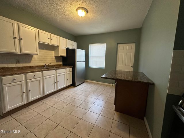 144 Dove Street Apt 2, Albany, NY 12202