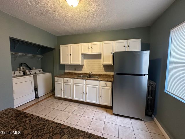 144 Dove Street Apt 2, Albany, NY 12202