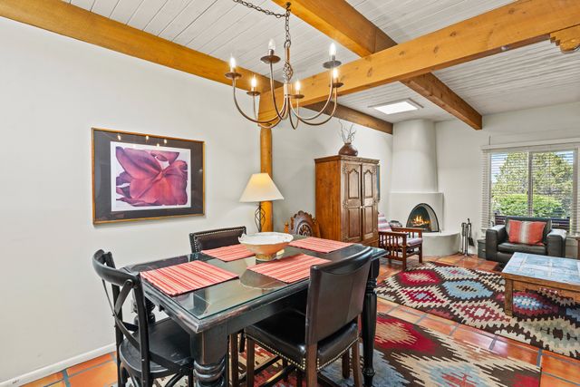 320 Artist 52, Santa Fe, NM 87501