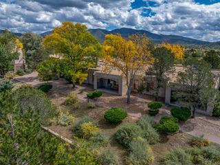 320 Artist 52, Santa Fe, NM 87501