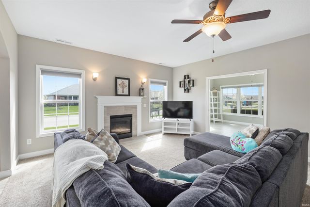 9516 Arundel Run, Fort Wayne, IN 46835