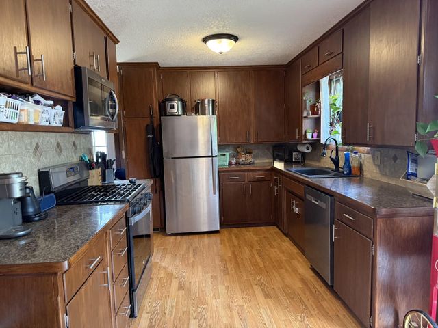 1038 Pleasant Lane, Faribault, MN 55021