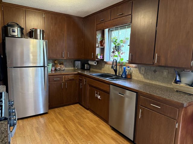 1038 Pleasant Lane, Faribault, MN 55021