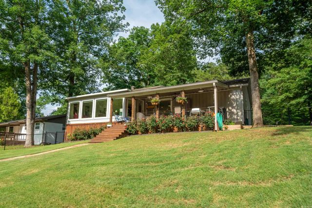 304 W Mountain View Drive, Hot Springs, AR 71913