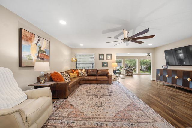 304 W Mountain View Drive, Hot Springs, AR 71913