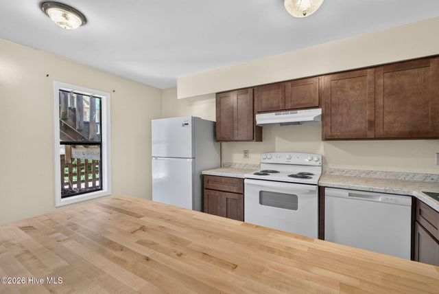 2521 Flint Drive, Wilmington, NC 28401