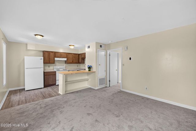 2521 Flint Drive, Wilmington, NC 28401