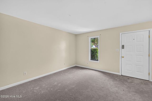 2521 Flint Drive, Wilmington, NC 28401