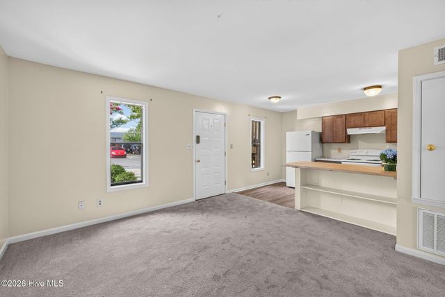 2521 Flint Drive, Wilmington, NC 28401