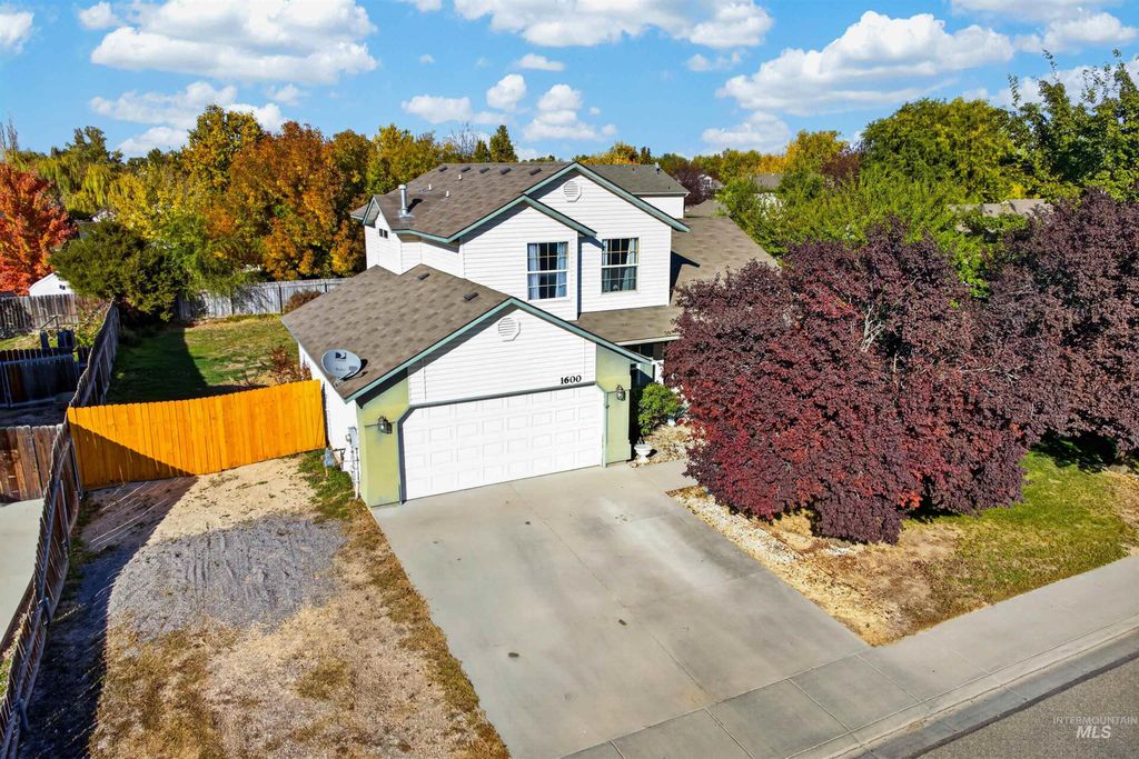 1600 W Roston Ct, Nampa, ID 83686 photo 2