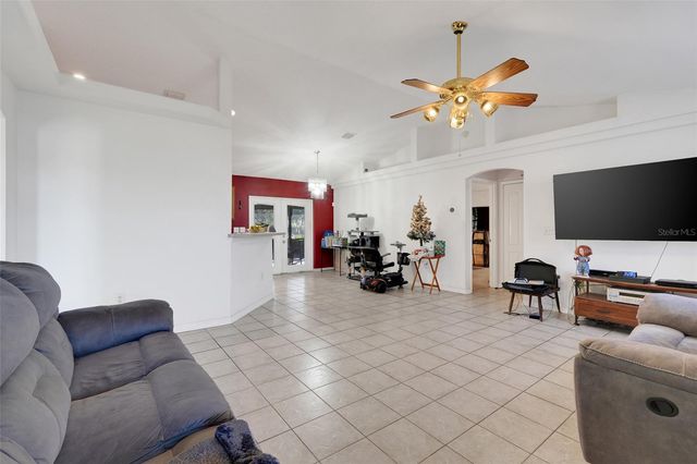 13330 GEORGIA AVENUE, Astatula, FL 34705