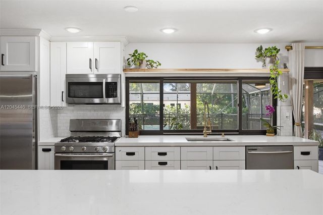 8440 SW 180th St, Palmetto Bay, FL 33157