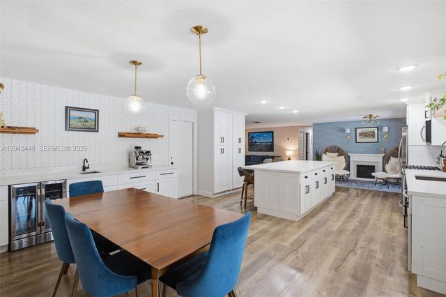 8440 SW 180th St, Palmetto Bay, FL 33157