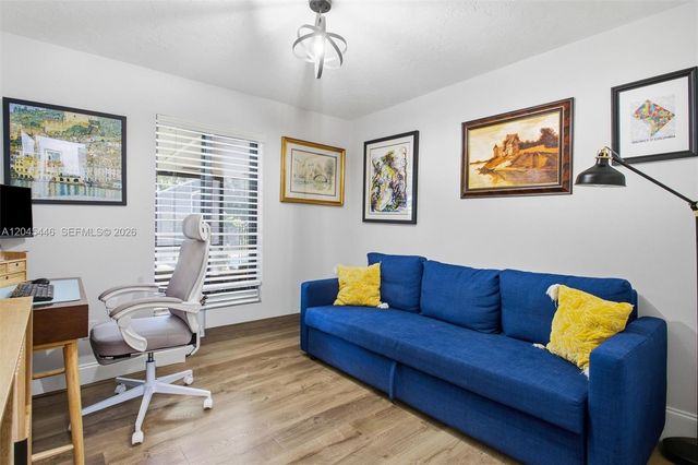 8440 SW 180th St, Palmetto Bay, FL 33157