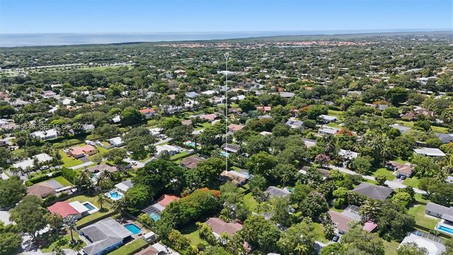 8440 SW 180th St, Palmetto Bay, FL 33157