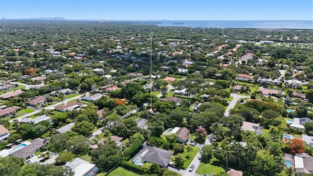 8440 SW 180th St, Palmetto Bay, FL 33157
