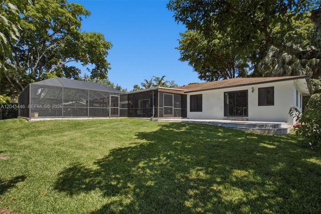 8440 SW 180th St, Palmetto Bay, FL 33157
