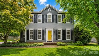 6901 Daerwood Place, Charlotte, NC 28215