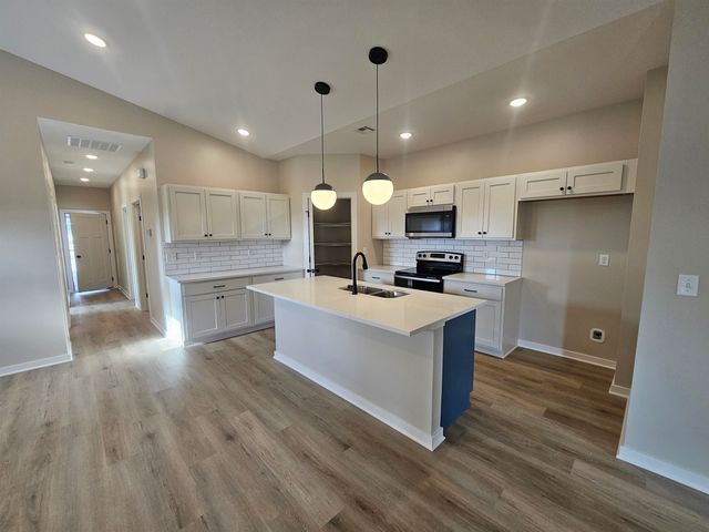 12590 W Northstar St, Maize, KS 67223