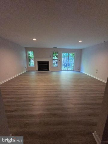 4429 TORRENCE PL, Woodbridge, VA 22193