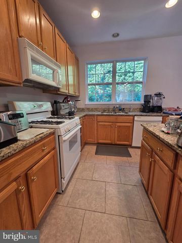 4429 TORRENCE PL, Woodbridge, VA 22193