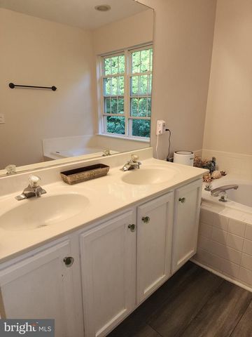 4429 TORRENCE PL, Woodbridge, VA 22193