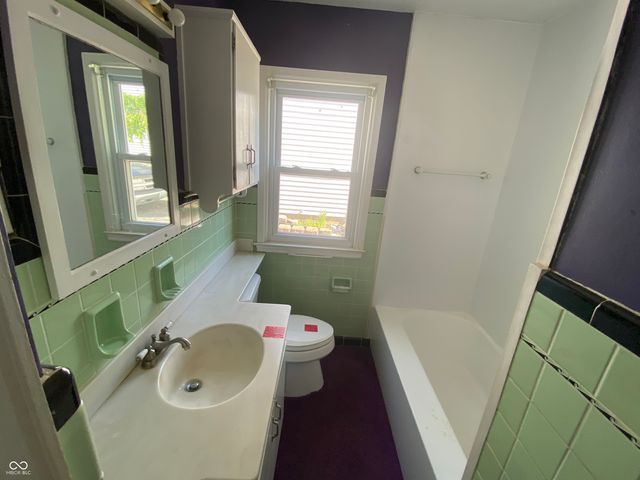 611 Chestnut Street, Anderson, IN 46012