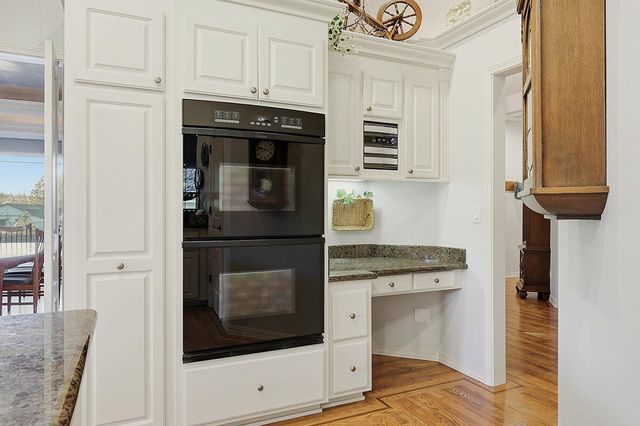 209 Twisted Pine Drive, Grants Pass, OR 97527